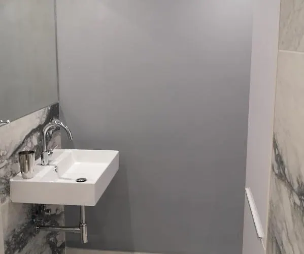 莱卡维托斯公寓