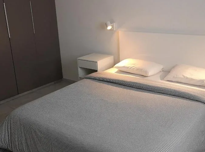 莱卡维托斯公寓 * 尼科西亚